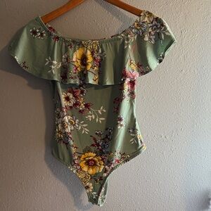 Iris Green Floral Off-Shoulder Top